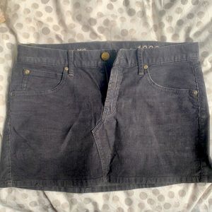 Gap gray corduroy mini skirt size 26/2